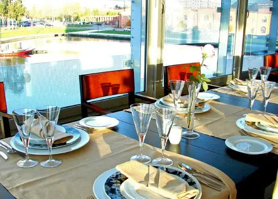 Interior e pratos do Restaurante do Lago - Meliá Ria Hotel & Spa em Aveiro, Aveiro (8)