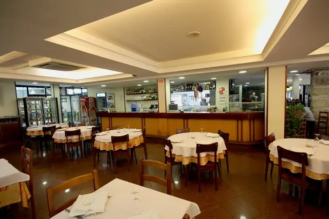 Interior e pratos do O Alfaiate em Vila Nova de Gaia, Vila Nova de Gaia (2)