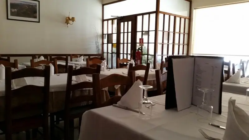 Interior e pratos do Retiro do Caçador em Braga, Braga (10)