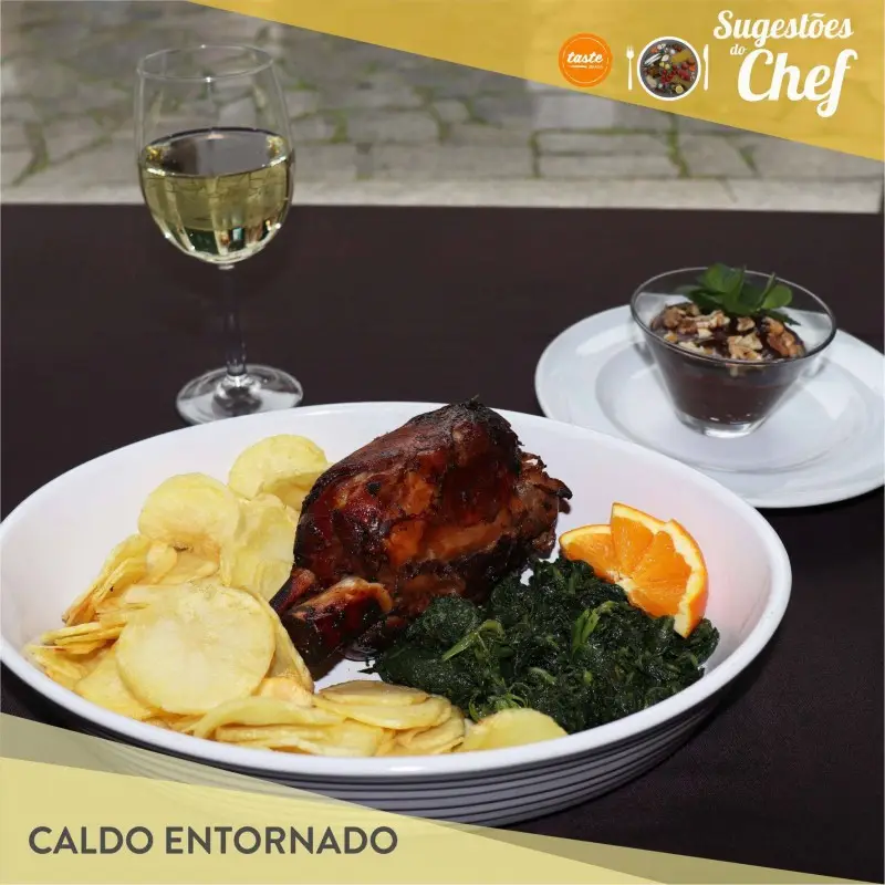Interior e pratos do Caldo Entornado em Braga, Braga (6)