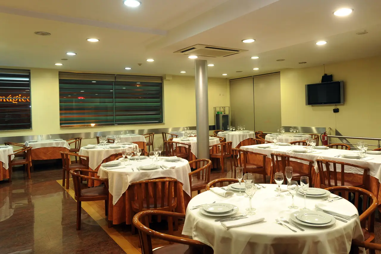 Interior e pratos do Don Bísaro em Braga, Braga (5)