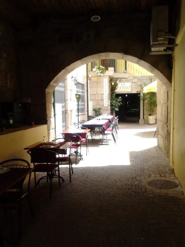 Interior e pratos do O Pateo em Viseu, Viseu (2)