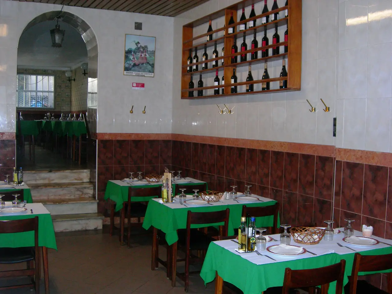 Interior e pratos do Cervejaria A Lontra em Lisboa, Lisboa (11)