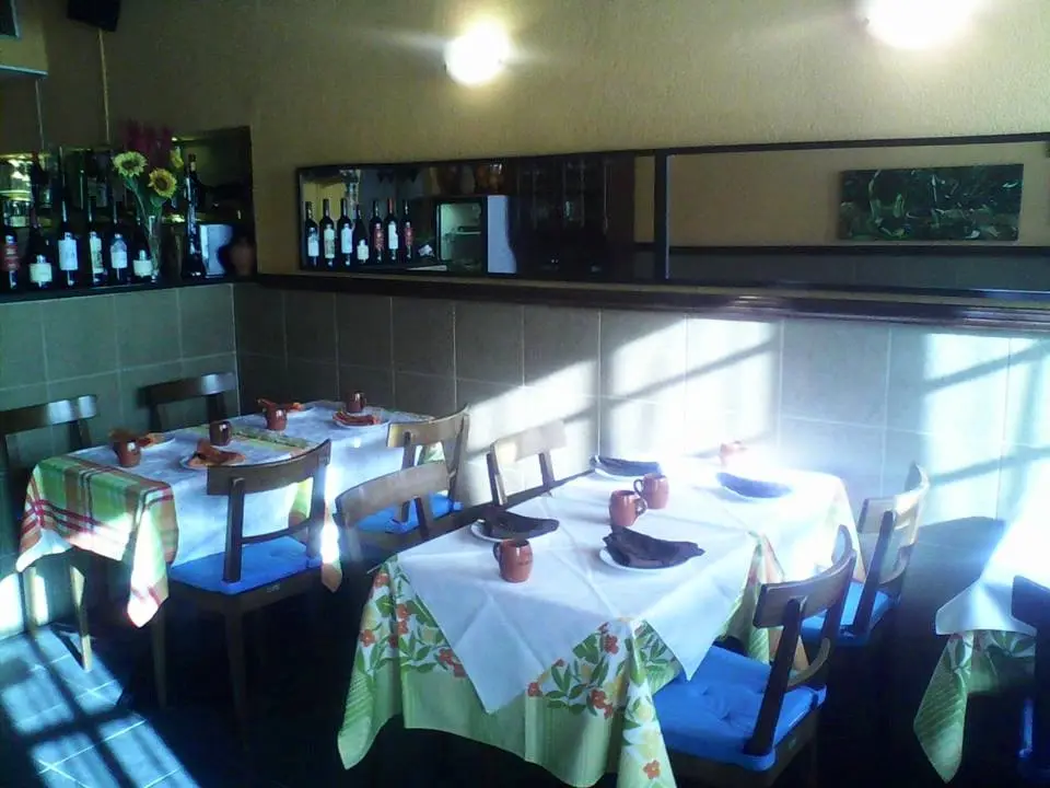 Interior e pratos do Dom Henrique em Lisboa, Amadora (8)