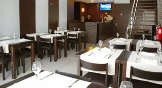 Interior e pratos do Adega Transmontana em Braga, Braga (2)
