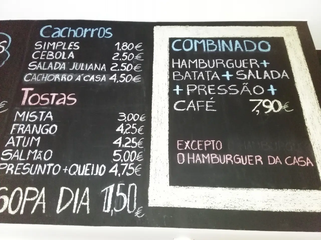 Interior e pratos do Hamburgaria da Praça em Odivelas, Odivelas (11)