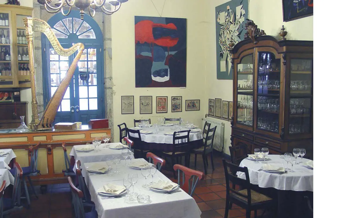 Interior e pratos do Casa das Artes em Braga, Braga (4)