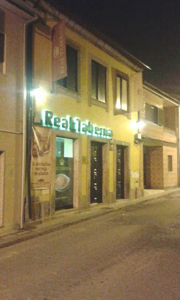 Interior e pratos do Real Taberna em Braga, Braga (11)