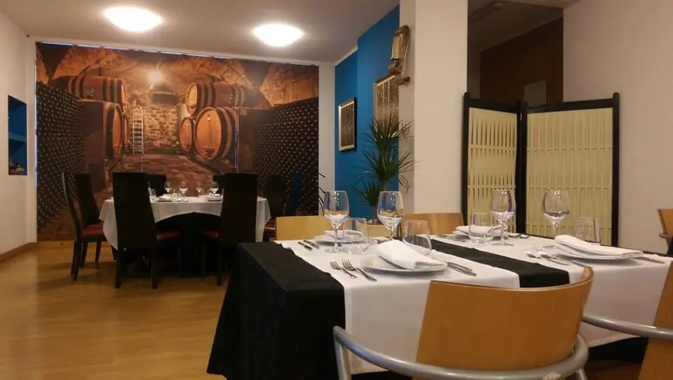 Interior e pratos do O Cantinho dos Cagaréus em Aveiro, Aveiro (8)