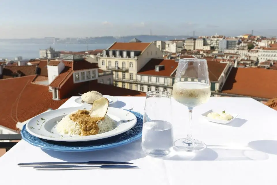 Interior e pratos do ZamBeZe em Lisboa, Lisboa (6)