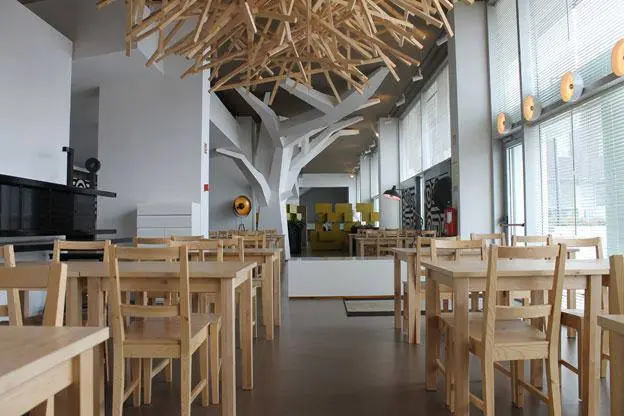 Interior e pratos do Migaitas Estação em Braga, Braga (6)