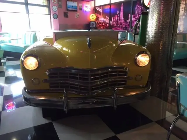 Interior e pratos do Brunn's Coffee Diner em Braga, Amares (10)