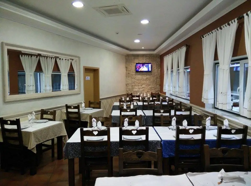 Interior e pratos do O Poço do Zé em Caldas da Rainha, Cadaval (4)