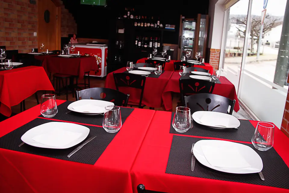 Interior e pratos do O Silvério em Gois, Góis (4)