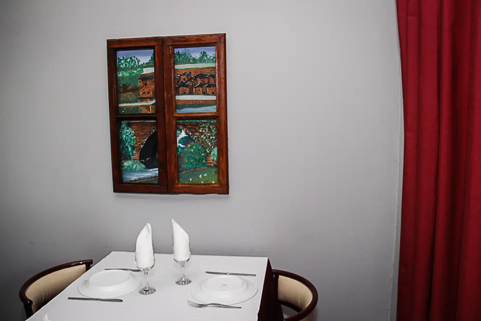 Interior e pratos do Alvaro's em Gois, Góis (3)