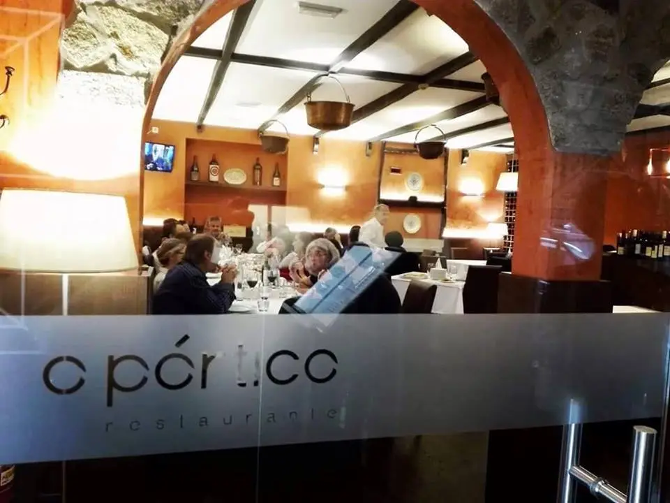 Interior e pratos do O Pórtico em Braga, Braga (11)