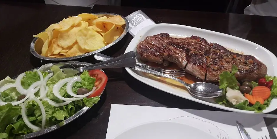 Interior e pratos do Amadeus em Vila Real, Vila Real (4)