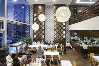 Interior e pratos do Cervejaria Ramiro em Braga, Braga (7)