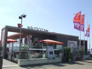Interior e pratos do Nautico Bar em Póvoa de Varzim, Póvoa de Varzim (12)
