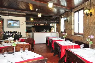 Interior e pratos do Adega do Monte em Vila do Conde, Vila do Conde (9)