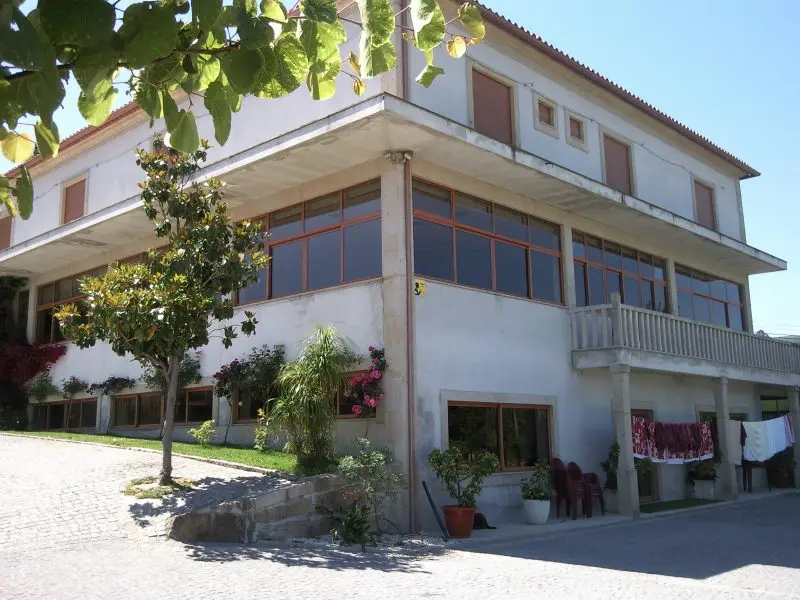 Interior e pratos do O Bom Grelhado em Vila Verde, Amares (4)