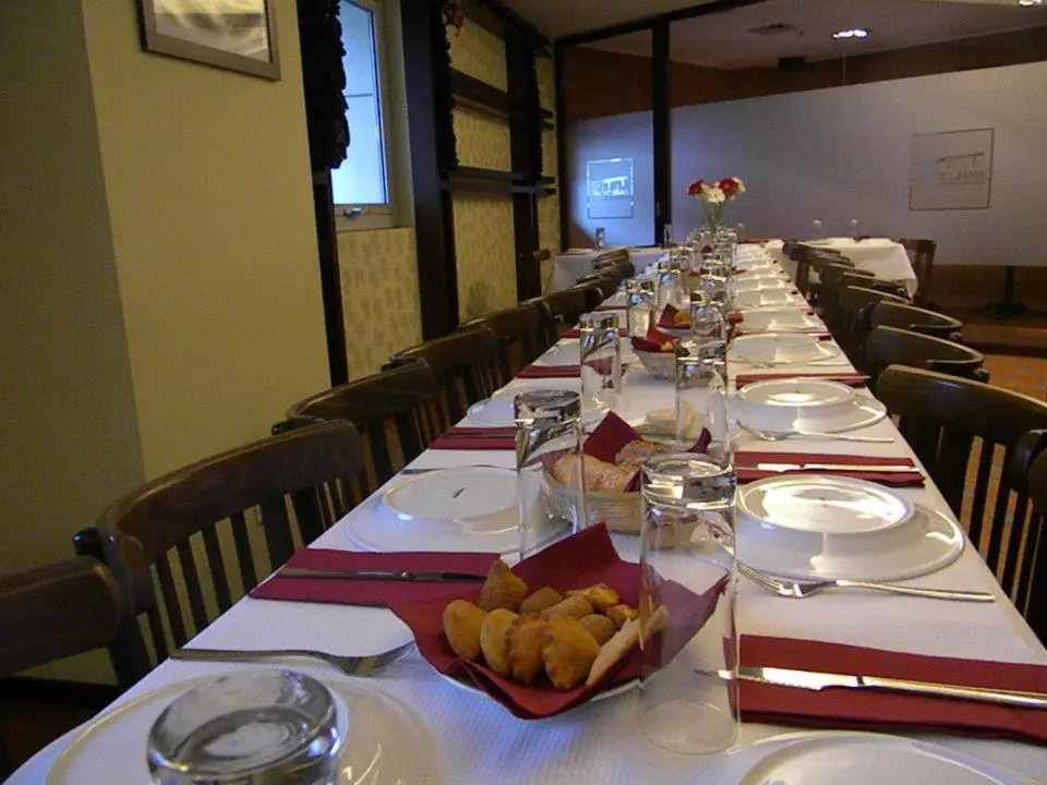 Interior e pratos do Alma Portuense em Porto, Porto (5)