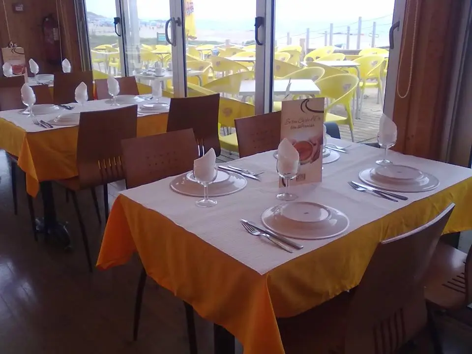 Interior e pratos do Sinfonia Amarela em Vila Nova de Gaia, Vila Nova de Gaia (5)