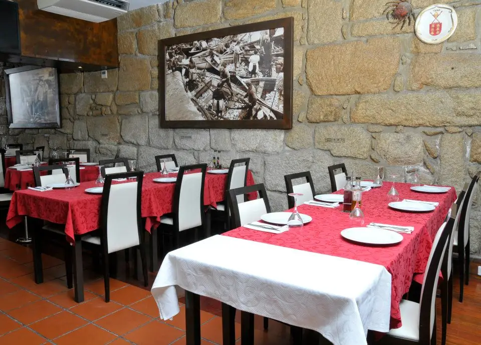 Interior e pratos do Sempr'Assar em Matosinhos, Matosinhos (7)