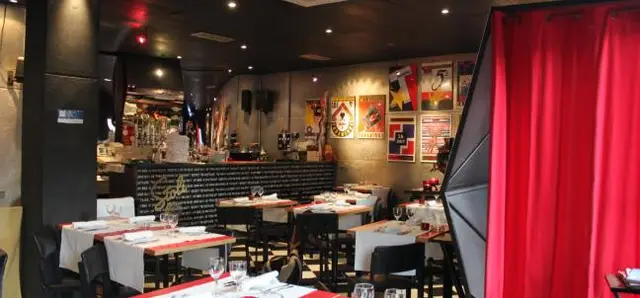 Interior e pratos do Tapadinha Russo em Lisboa, Almada (12)