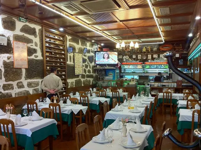 Interior e pratos do Mar na Brasa em Matosinhos, Matosinhos (4)