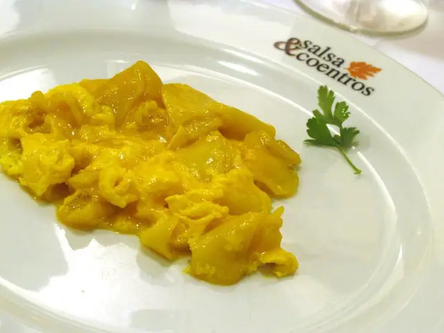 Interior e pratos do Salsa & Coentros em Lisboa, Lisboa (11)